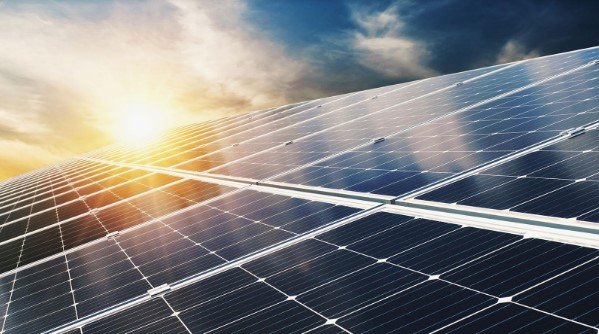 Solar Panels in UAE